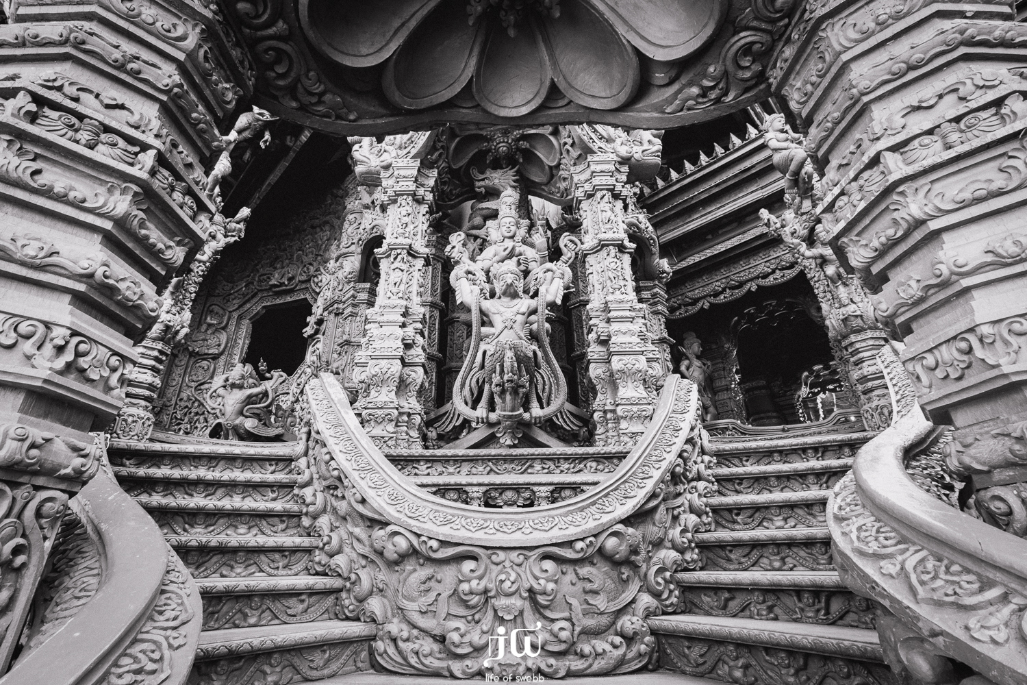 The Sanctuary of Truth, Pattaya