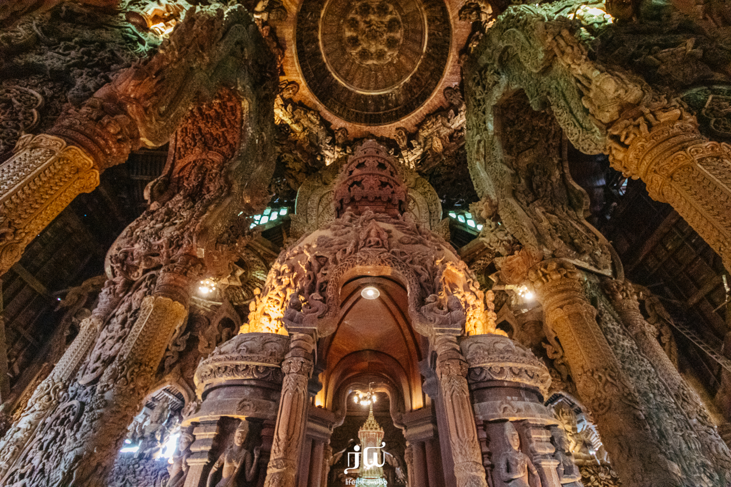 The Sanctuary of Truth, Pattaya