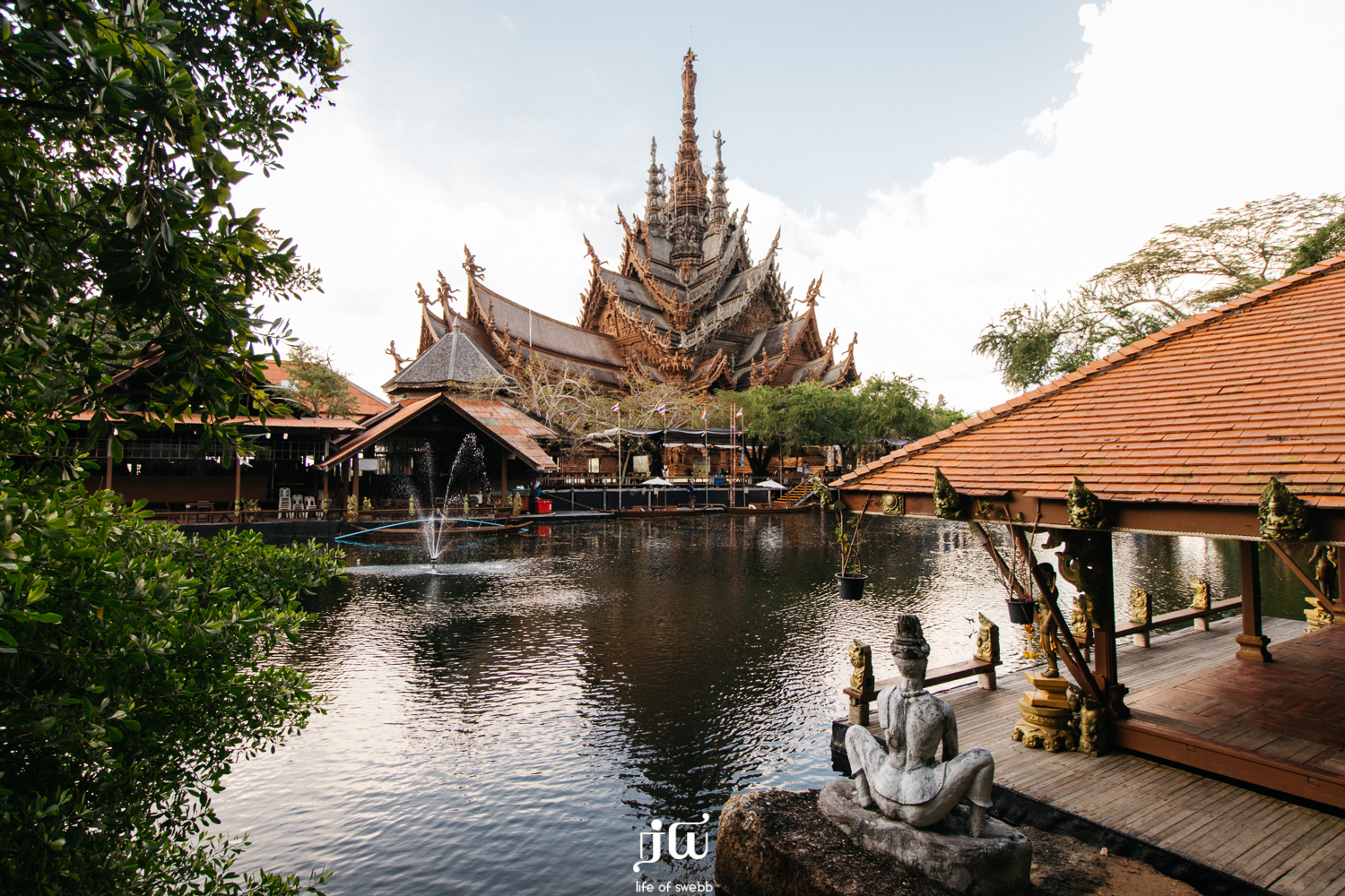The Sanctuary of Truth, Pattaya